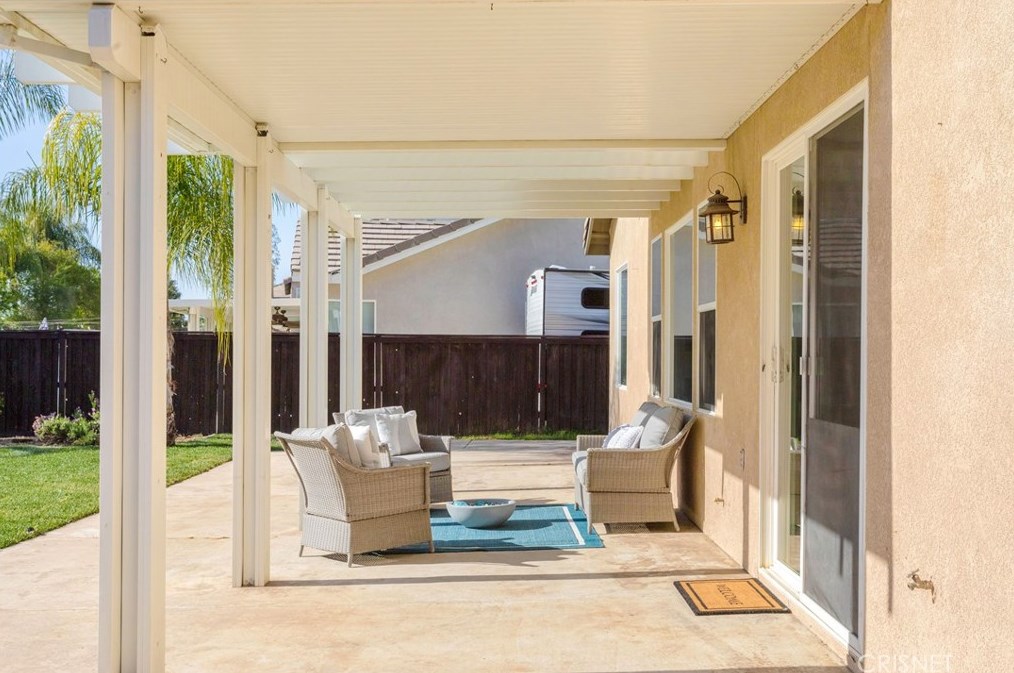 33593 Nandina Ln, Murrieta CA  92563-3401 exterior