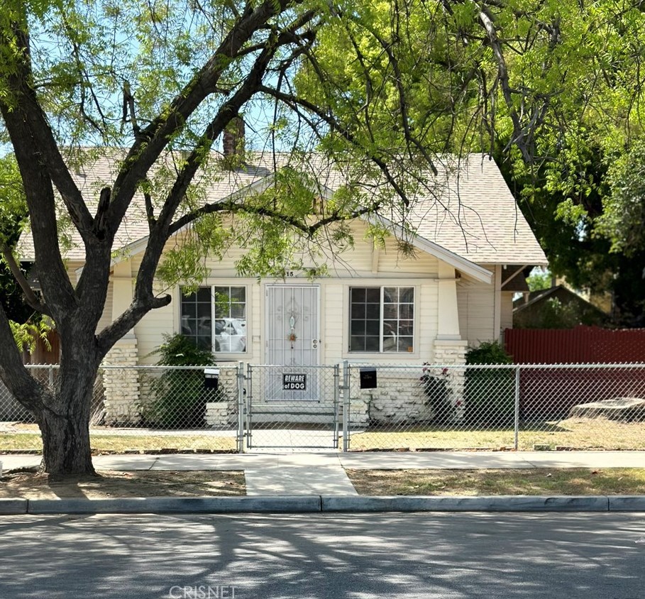 915 Pacific St, Bakersfield, CA 93305