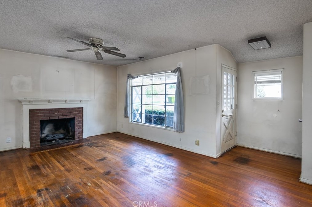 7049 Texhoma Ave, Van Nuys, CA 91406