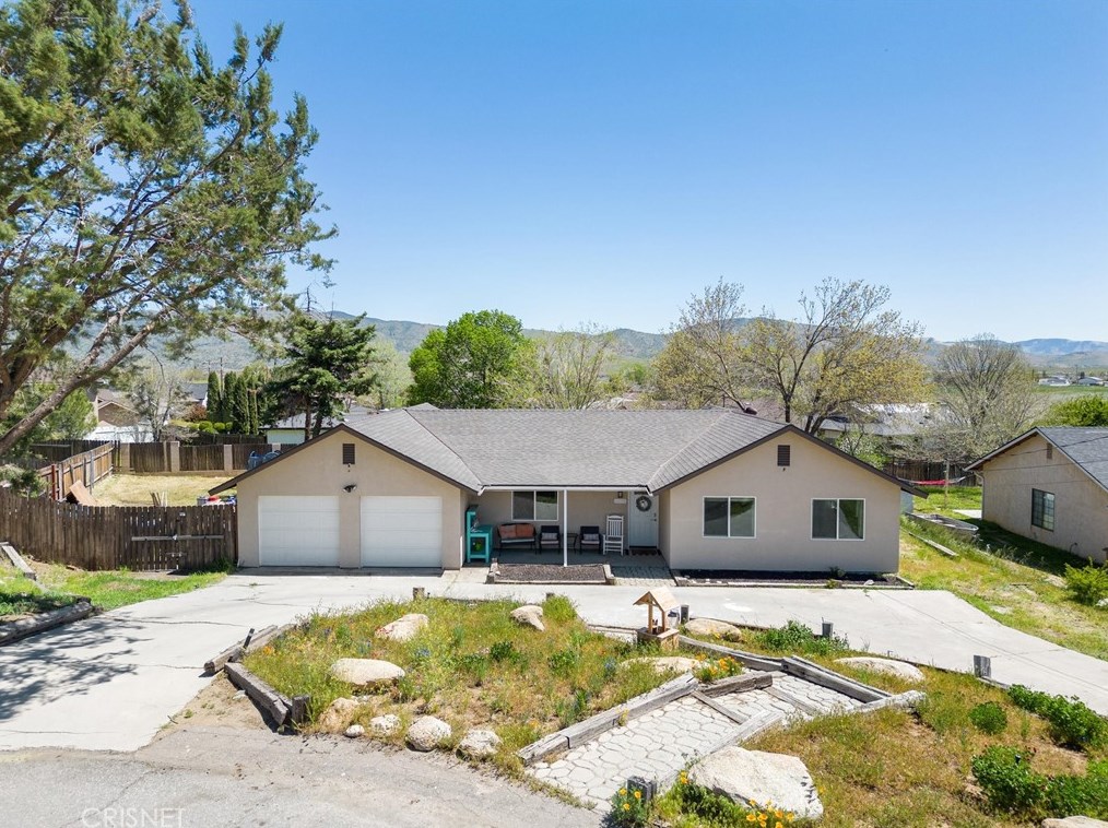 21756 Fox Ct, Tehachapi, CA 93561