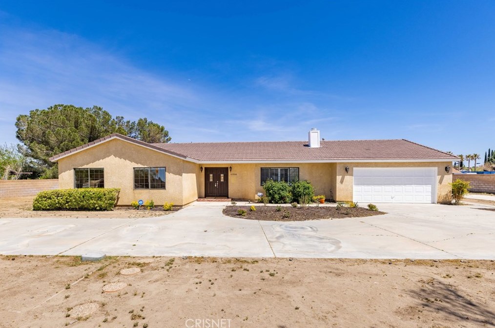 43904 35th St, Lancaster, CA 93535