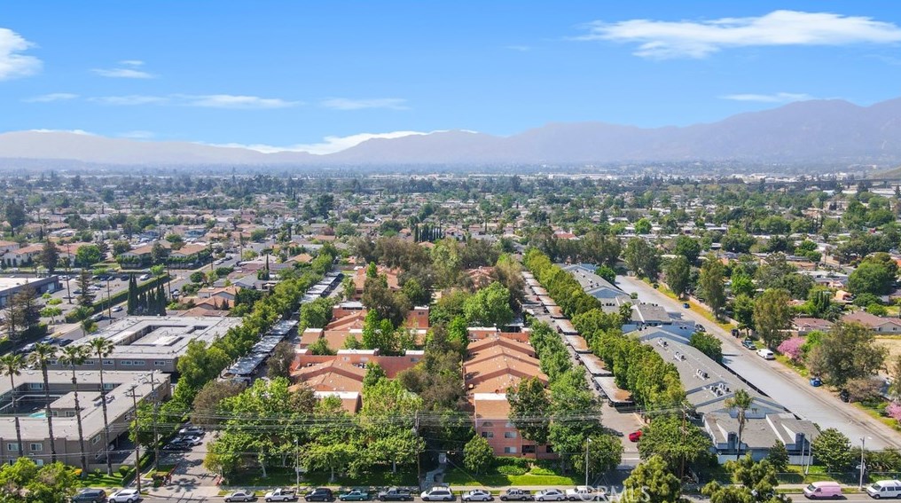 12601 Van Nuys Blvd, Los Angeles CA  91331-1300 exterior