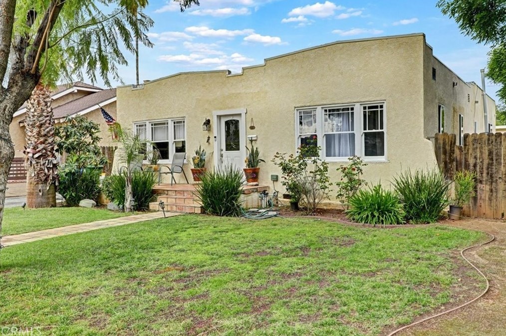 11020 Memory Park Ave, San Fernando, CA 91345