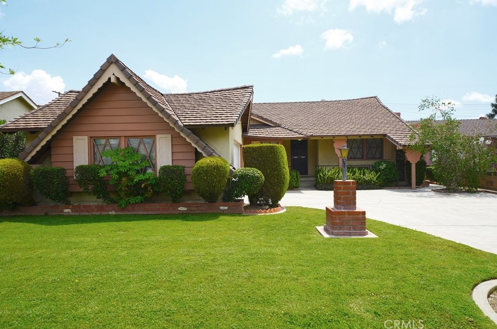 15240 Septo St, San Fernando, CA 91345-3031