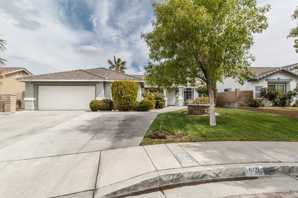 6121 Malaga Ct, Palmdale, CA 93552-4722
