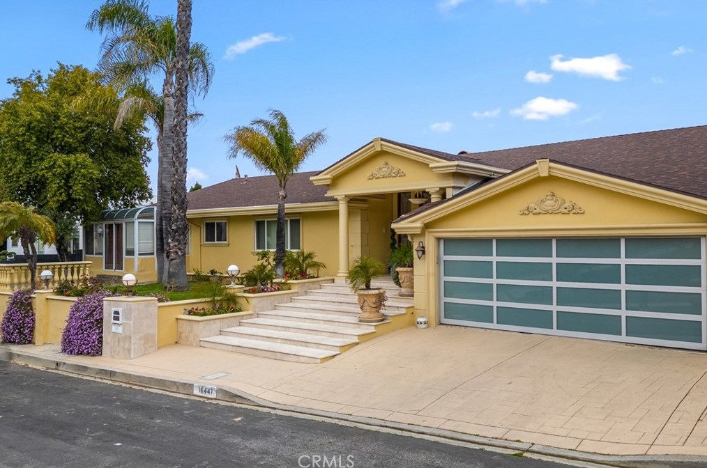 16447 Westfall Pl, Van Nuys, CA 91436