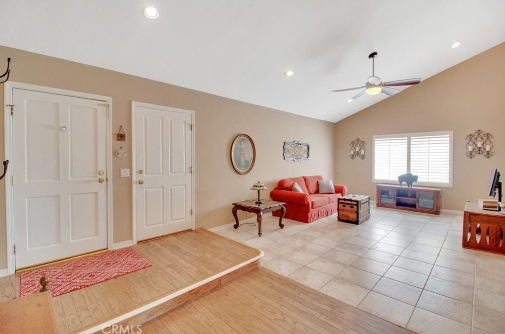 4702 Summit Ave, Simi Valley, CA 93063