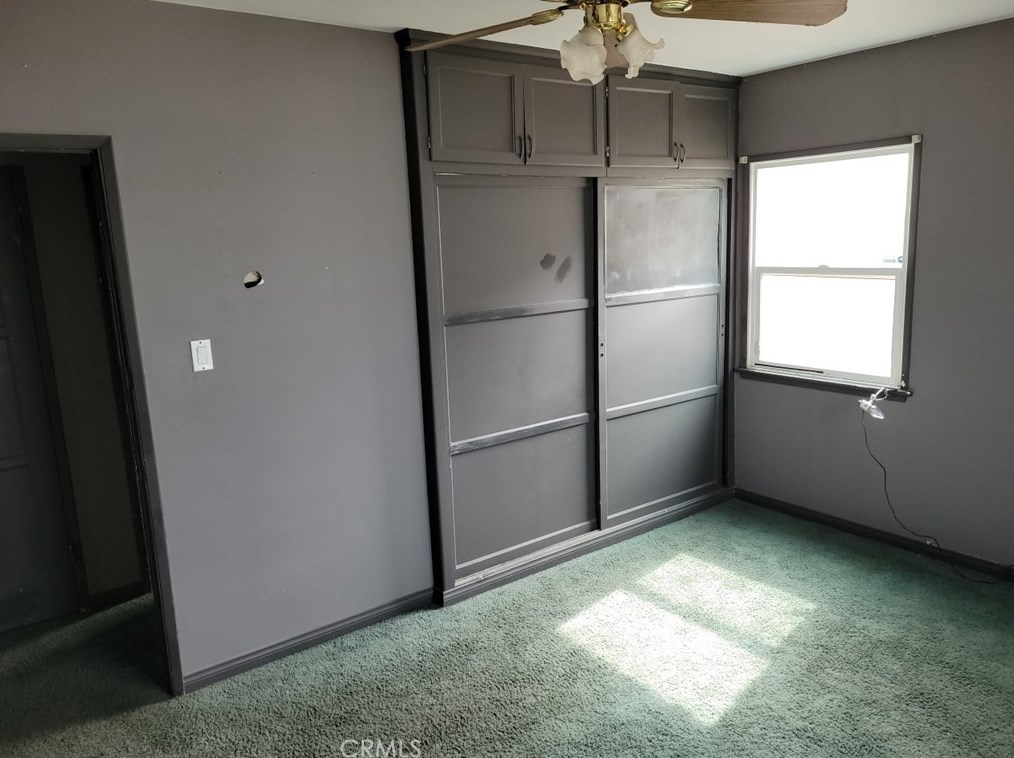 19454 Hartland St, Los Angeles CA  91335-3737 exterior