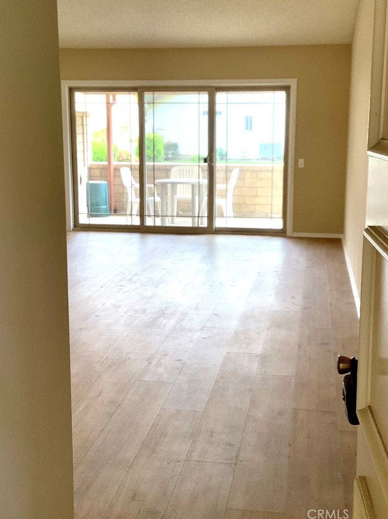 17222 Village 17, Camarillo, CA 93012-7404
