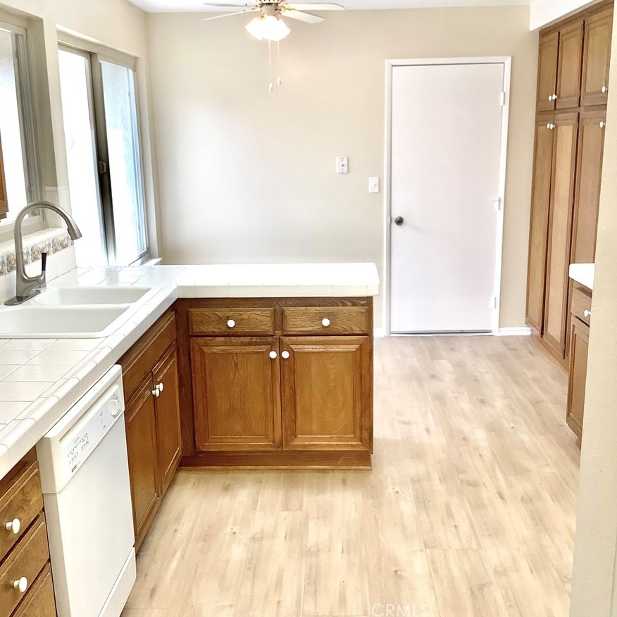 17222 Village 17, Camarillo CA  93012-7404 exterior