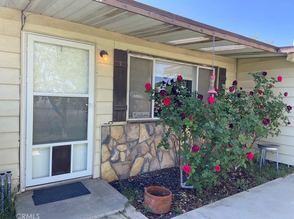 12401 Sierra View St, Boron, CA 93516