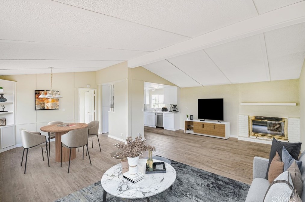 7167 Oak Hill Rd, Hesperia, CA 92344