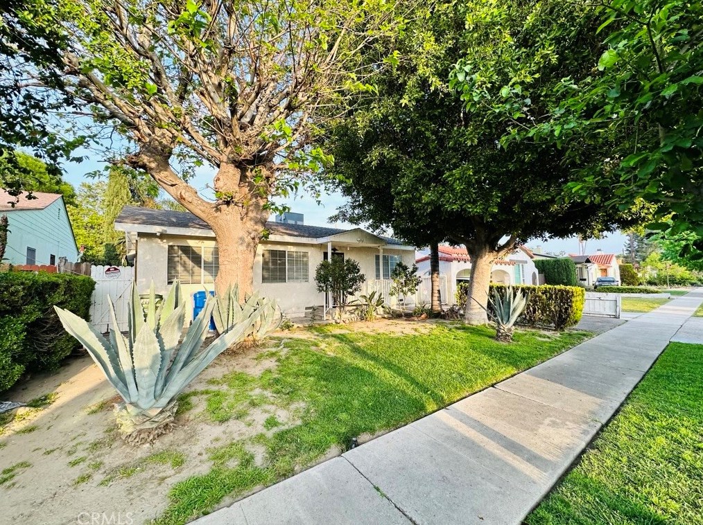 5652 Lemp Ave, North Hollywood, CA 91601