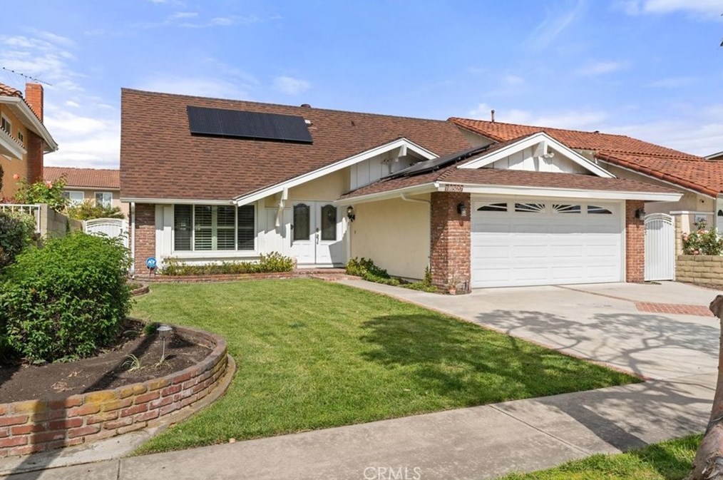 18527 Linda Cir, Artesia, CA 90703-6355