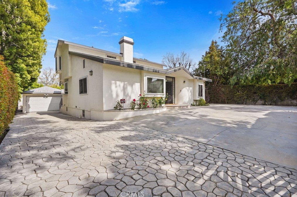 4202 Woodman Ave, Van Nuys, CA 91423