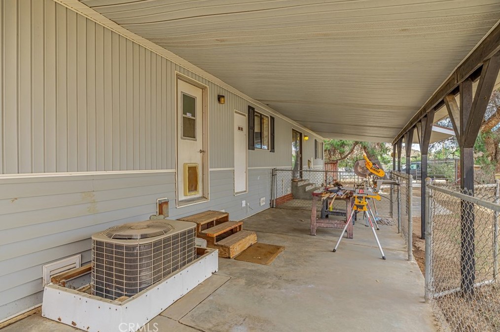 33141 Listie Ave, Acton CA  93510-1411 exterior