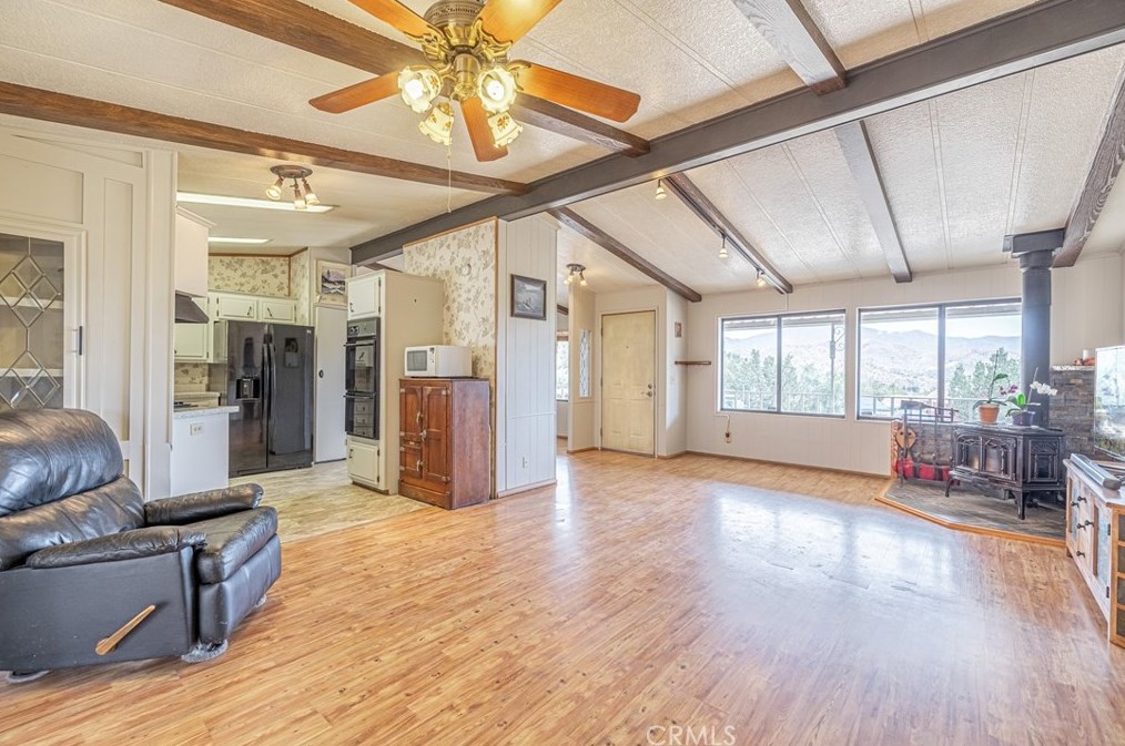 33141 Listie Ave, Acton CA  93510-1411 exterior