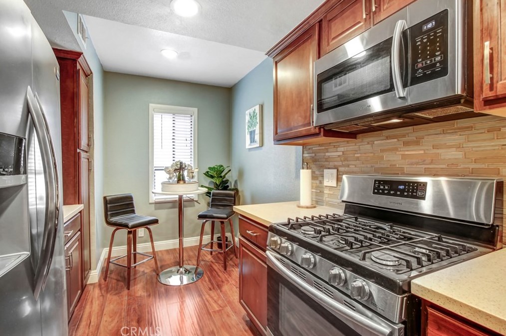 9906 Owensmouth Ave #25, Chatsworth, CA 91311