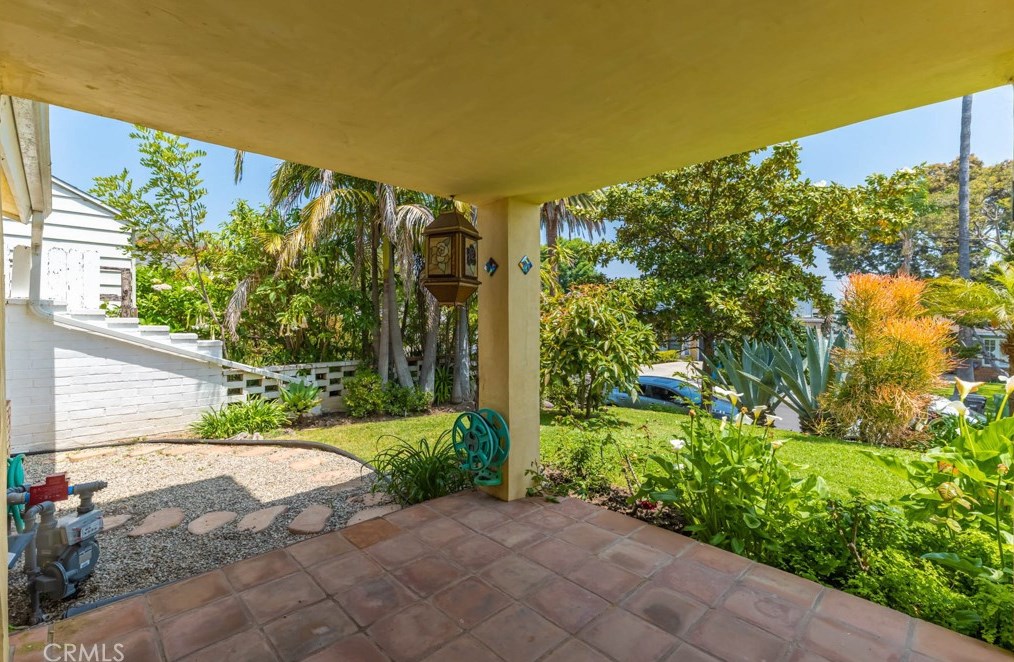 3573 Greenfield Ave, Los Angeles, CA 90034