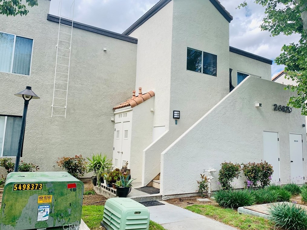 24429 Valle Del Oro #203, Santa Clarita, CA 91321