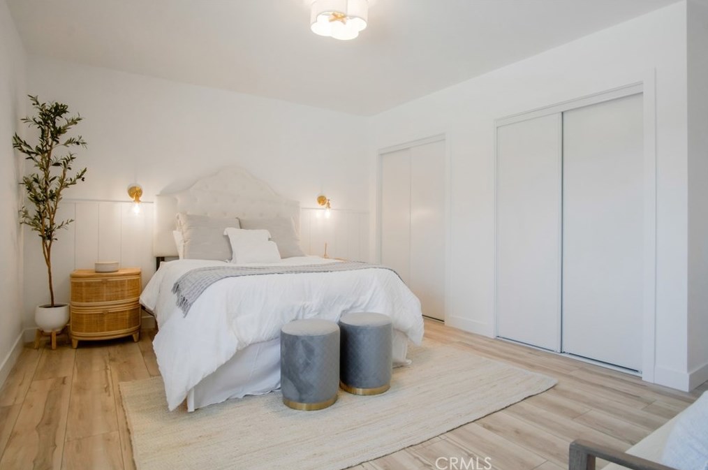 1376 Feather Ave, Thousand Oaks CA  91360-3413 exterior