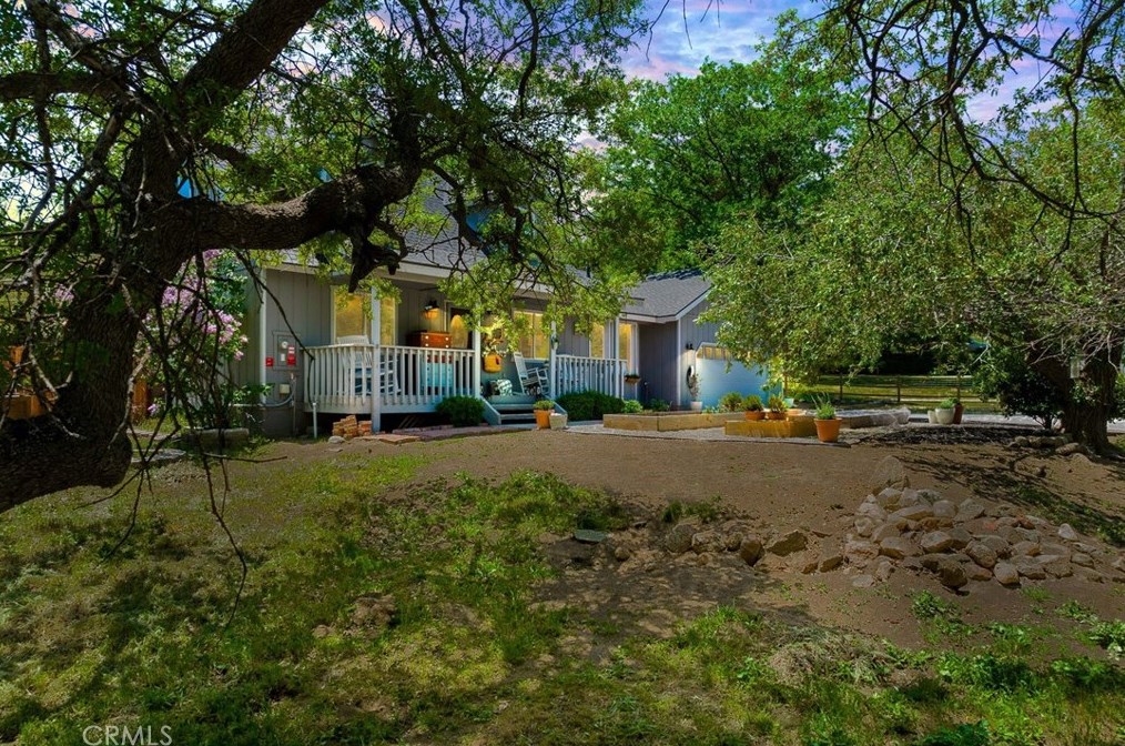 25908 Bear Valley Rd, Tehachapi, CA 93561