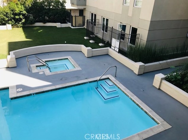 12222 Wilshire Blvd, Los Angeles CA  90025-1173 exterior