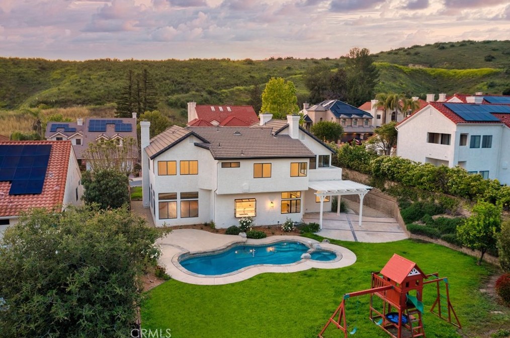 6118 Lake Lindero Dr, Calabasas, CA 91301