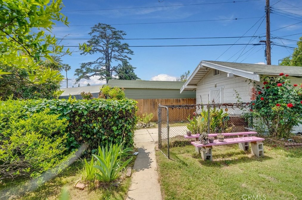 103 Harvard Blvd, Los Angeles CA  90004-4316 exterior