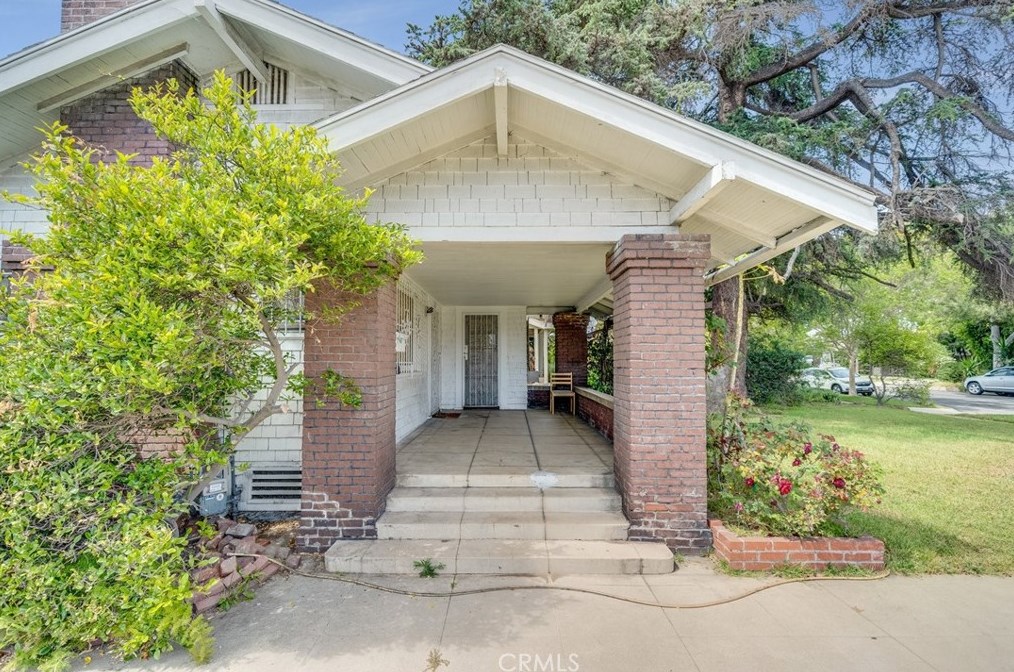 103 Harvard Blvd, Los Angeles CA  90004-4316 exterior