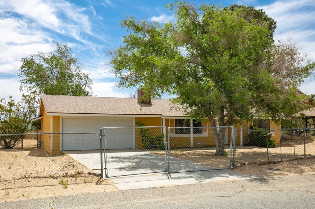 40196 171st St, Palmdale, CA 93591