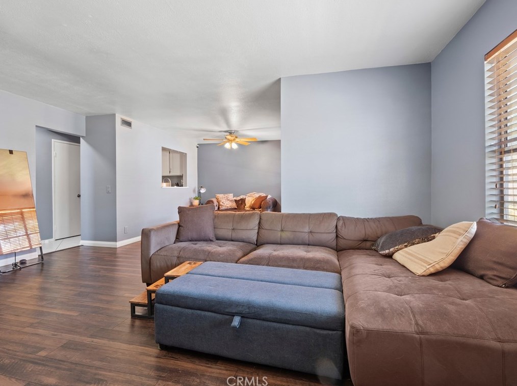42823 15th Street #1, Lancaster, CA 93534
