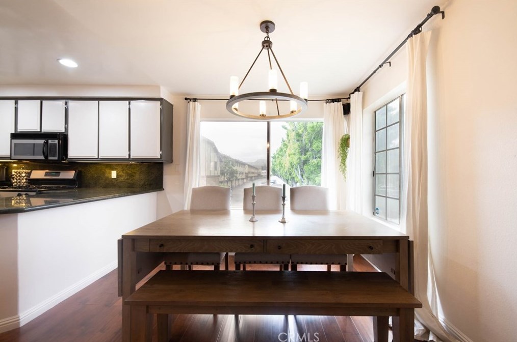 9925 Variel Ave #36, Chatsworth, CA 91311