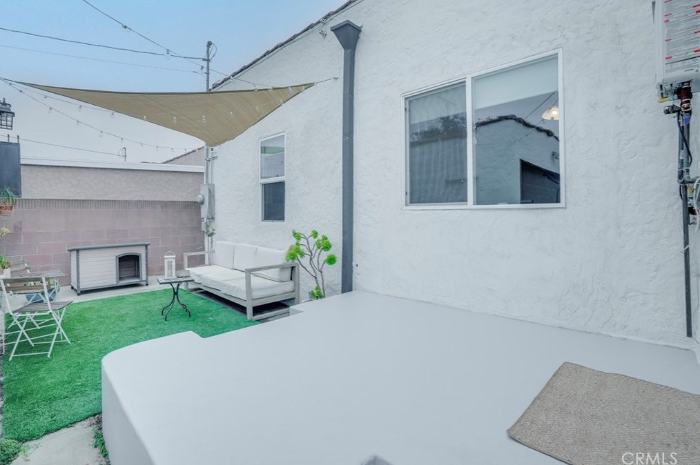 1459 84th St, Los Angeles CA  90047-3107 exterior