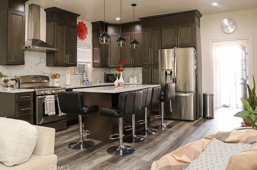 1673 33rd St, Los Angeles CA  90011-2248 exterior