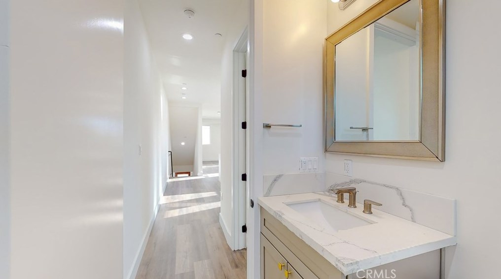 11621 Ayres Ave, Los Angeles CA  90064-2905 exterior