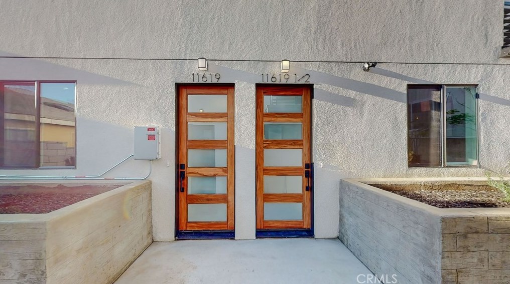 11621 Ayres Ave, Los Angeles CA  90064-2905 exterior