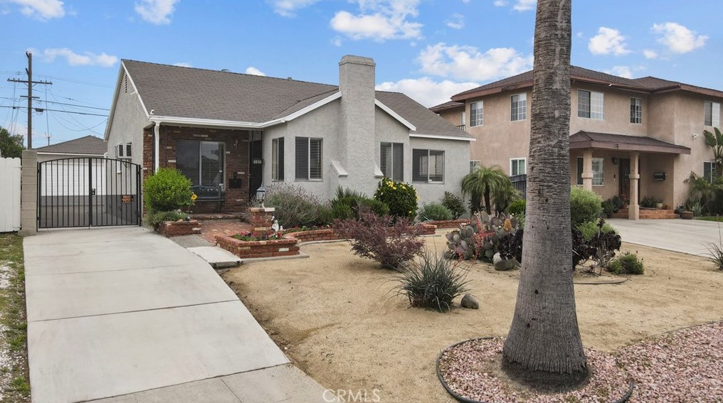 11911 Arminta St, North Hollywood, CA 91605