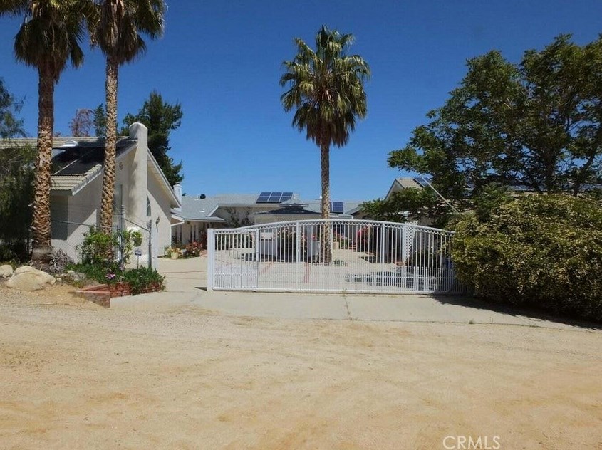 10141 E Ave W 14, Juniper Hills, CA 93543