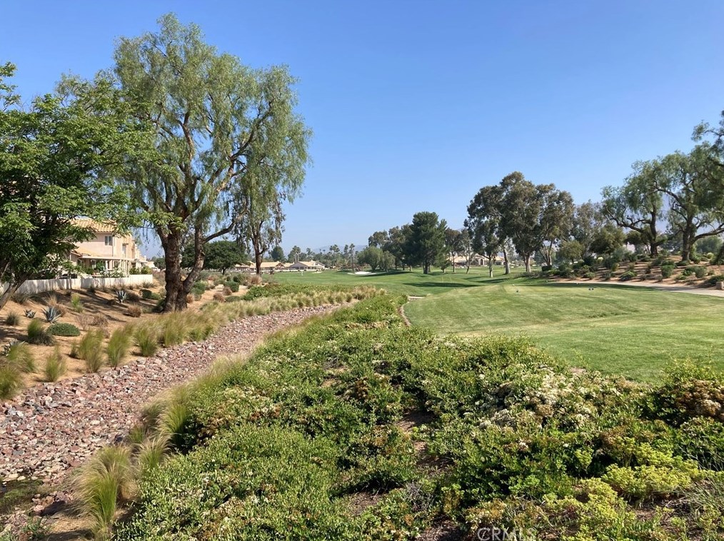 5440 Riviera Ave, Banning CA  92220-5200 exterior