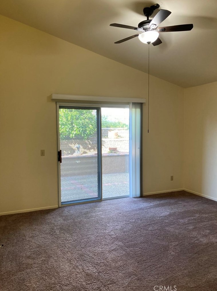 5440 Riviera Ave, Banning CA  92220-5200 exterior