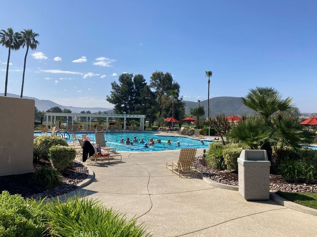 5440 Riviera Ave, Banning CA  92220-5200 exterior