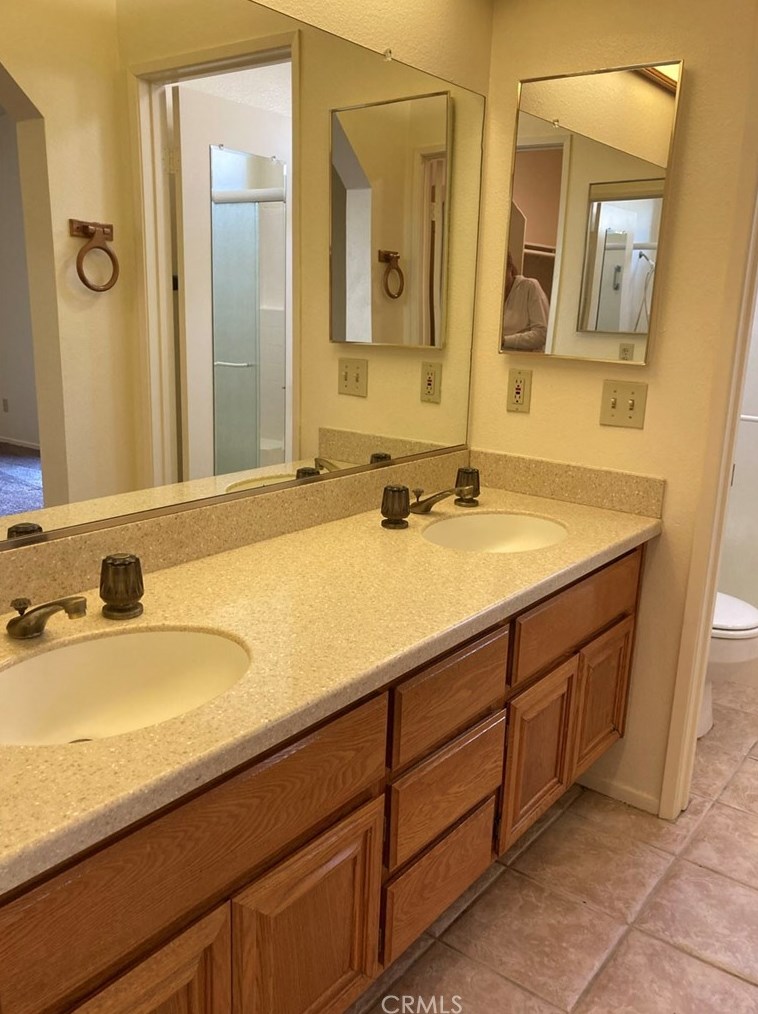 5440 Riviera Ave, Banning CA  92220-5200 exterior