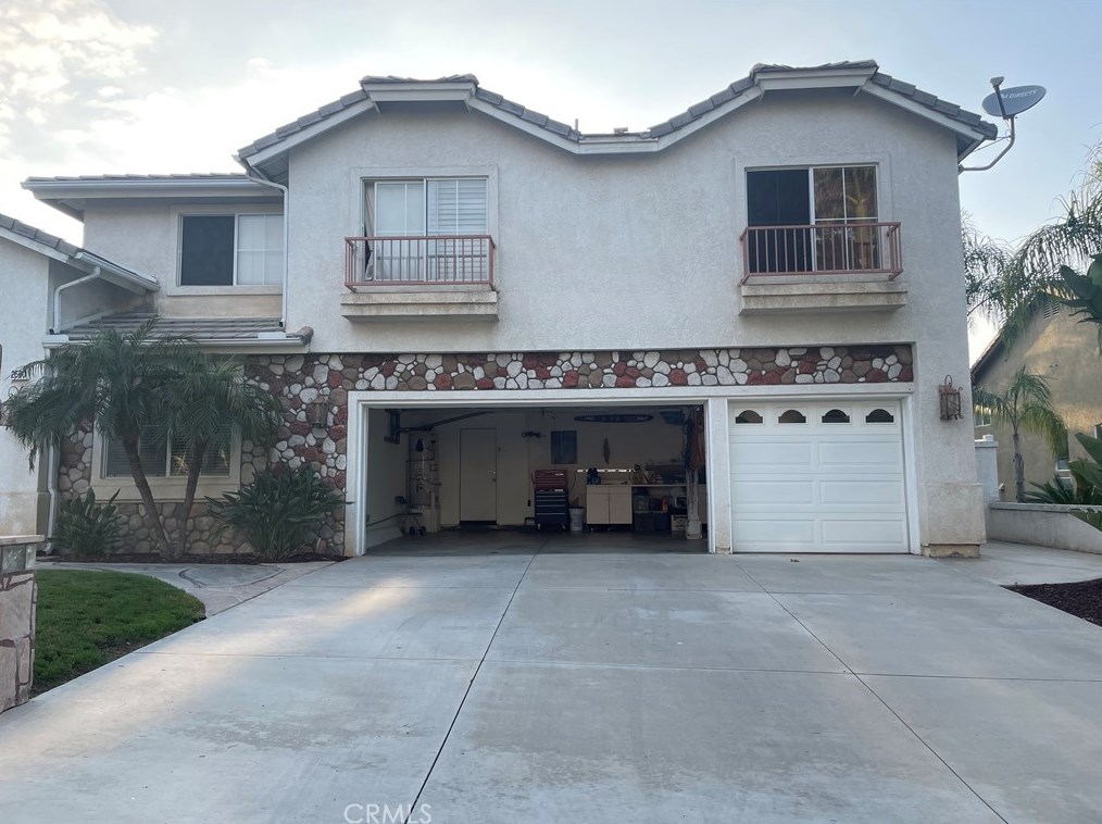 2690 Mockingbird Ln, Corona, CA 92881-3564