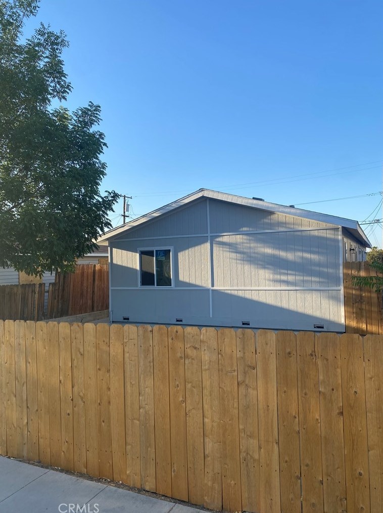 512 Lucard St, Taft, CA 93268