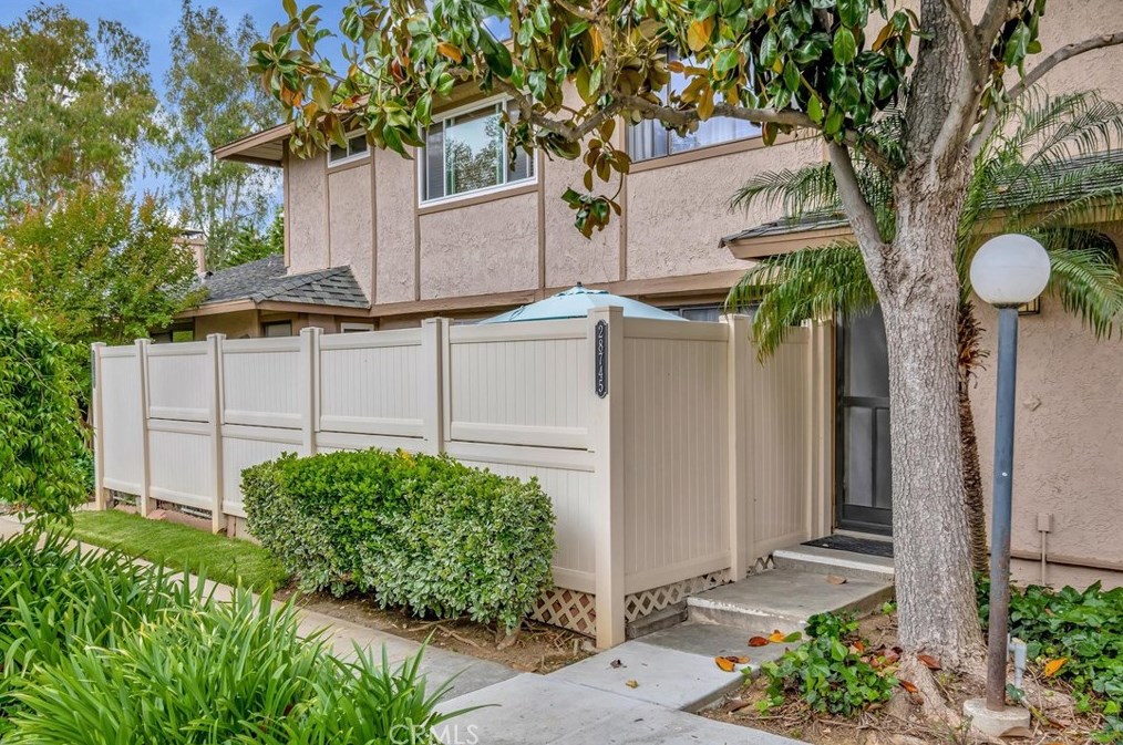 28745 Conejo View Dr #124, Calabasas, CA 91301