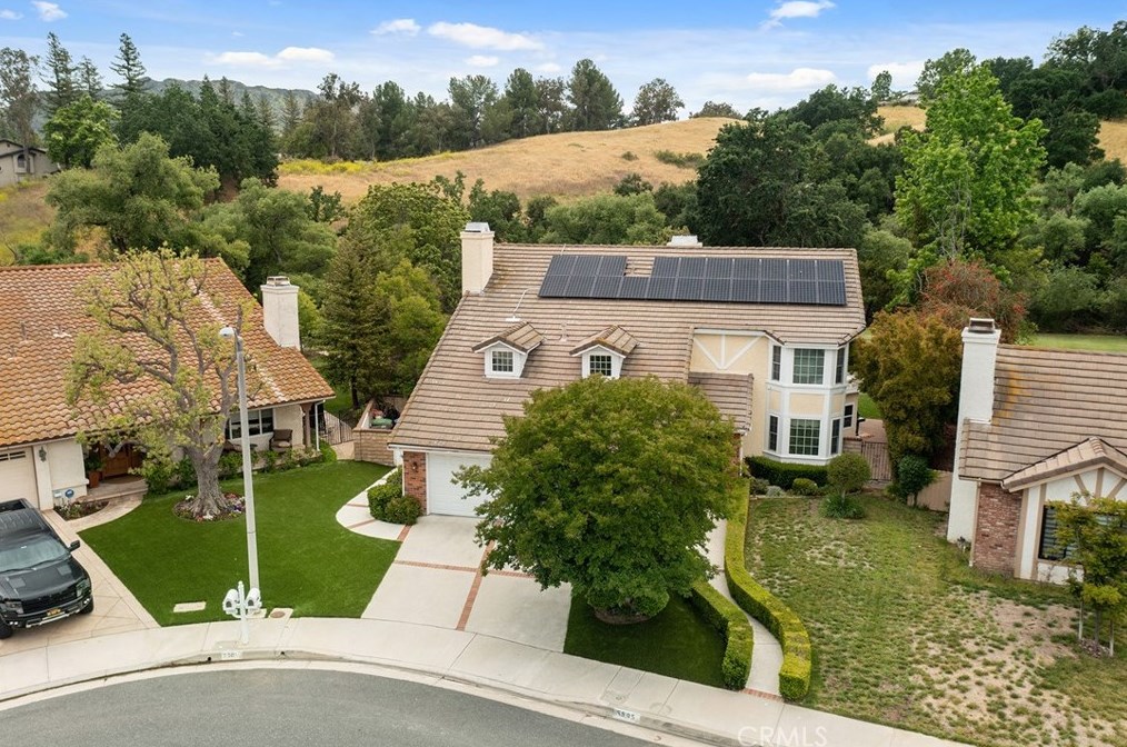 5905 Rustling Oaks Dr, Calabasas, CA 91301-1644