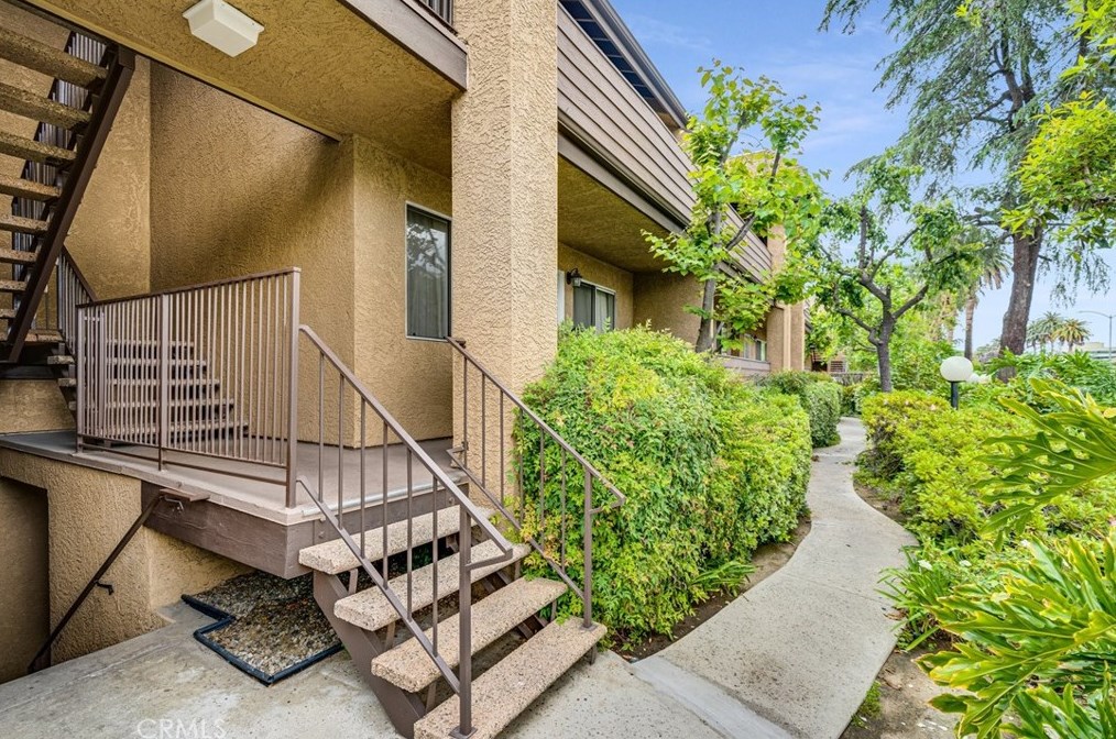 14839 Sherman Way #5, Van Nuys, CA 91405