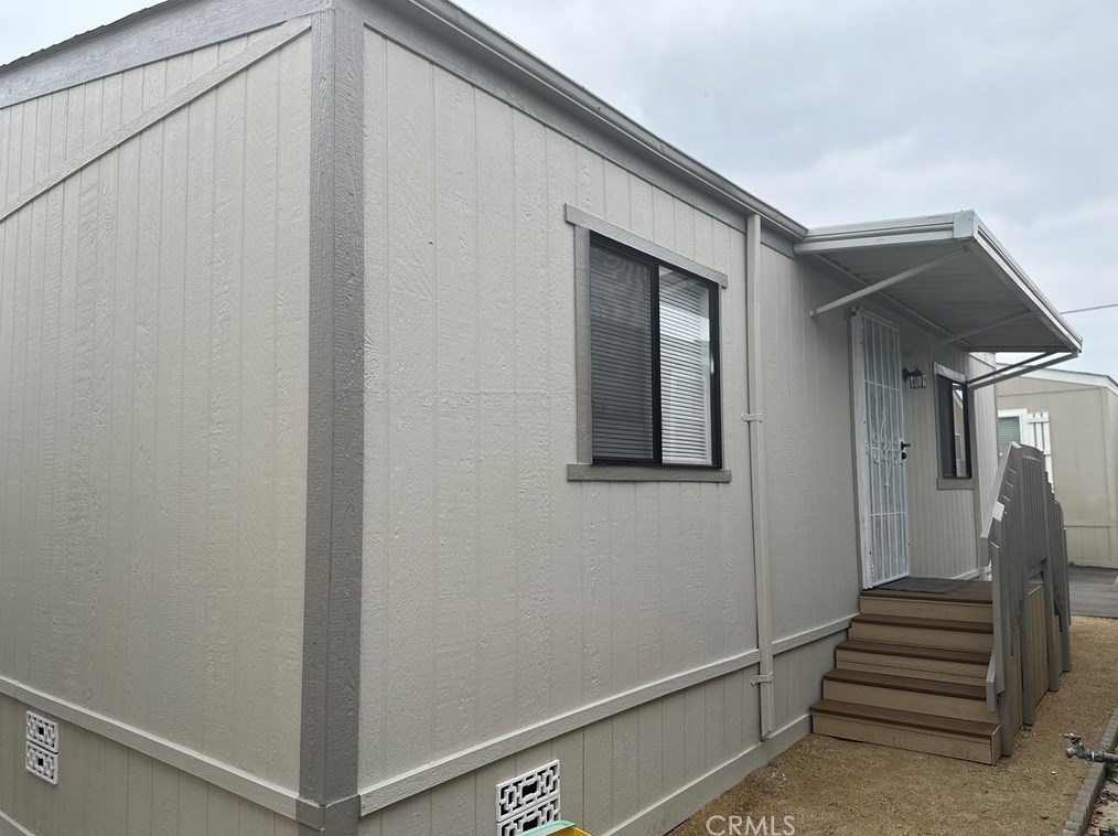 7560 Woodman Pl #65, Van Nuys, CA 91405