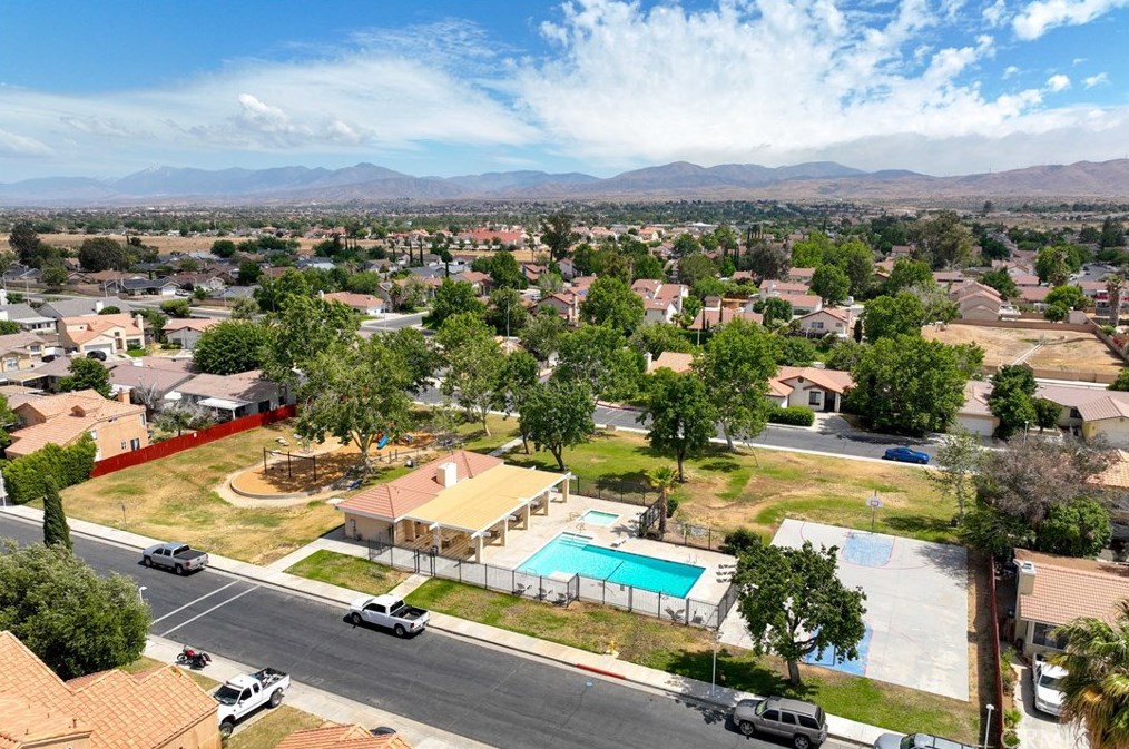 37748 Cardiff St, Palmdale, CA 93550